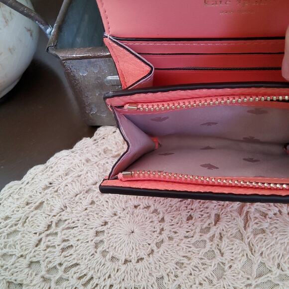 Kate Spade Women's Small Flap Wallet Card Case Pebbled Leather in Melon Ball - Picture 6 of 10